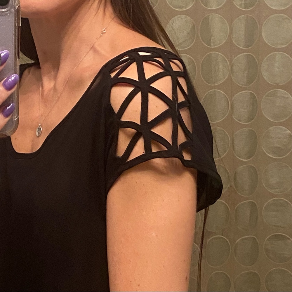 Gorgeous Sheer Blouse⭐️